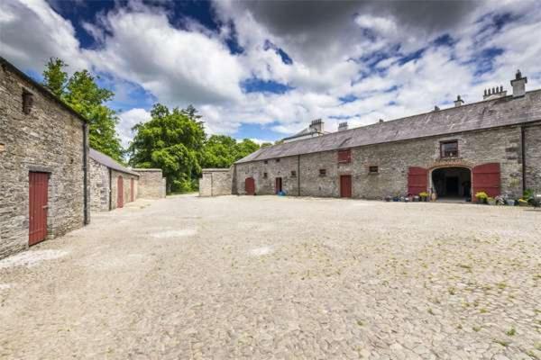 2 Bed Courtyard Apartment At Rockfield House Kells In Meath - Short Term Let 外观 照片