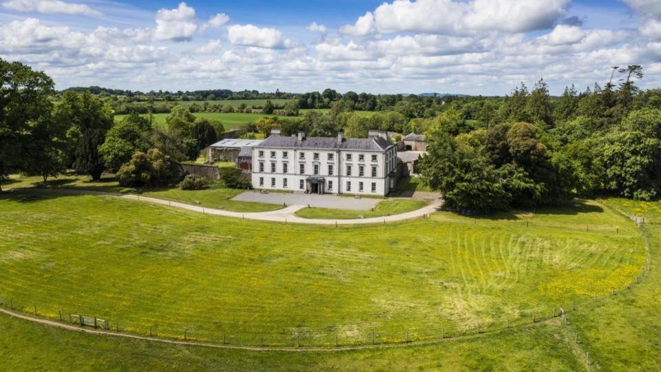 2 Bed Courtyard Apartment At Rockfield House Kells In Meath - Short Term Let 外观 照片